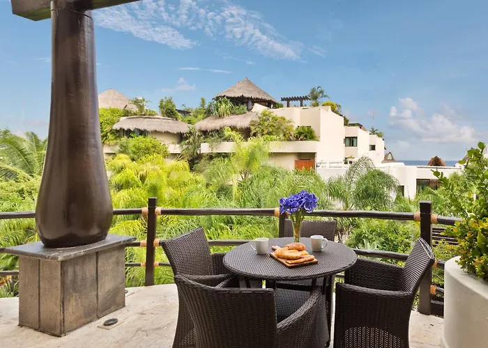 El Taj Oceanfront And Beachside Playa del Carmen