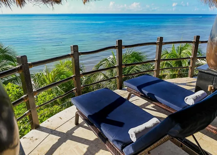 El Taj Oceanfront And Beachside 4*