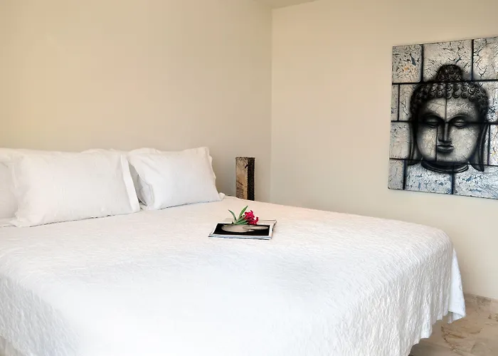 El Taj Oceanfront And Beachside Hotel 4*