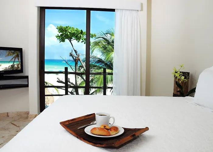 El Taj Oceanfront And Beachside