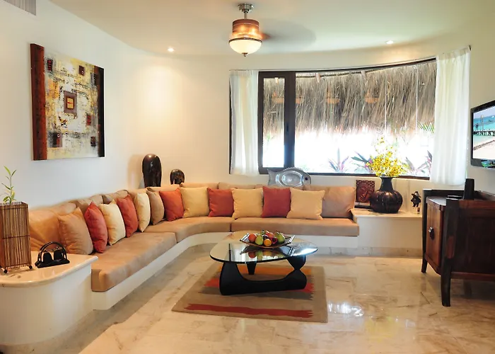 Hotel El Taj Oceanfront And Beachside 4*