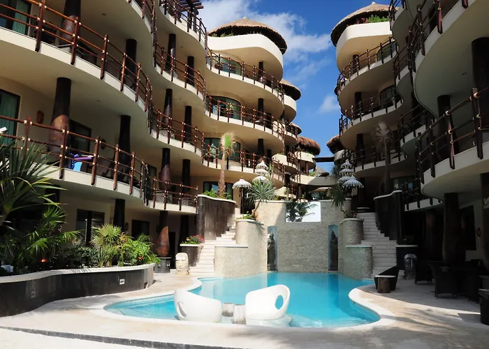 El Taj Oceanfront And Beachside 4*