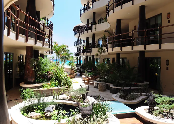 El Taj Oceanfront And Beachside Playa del Carmen