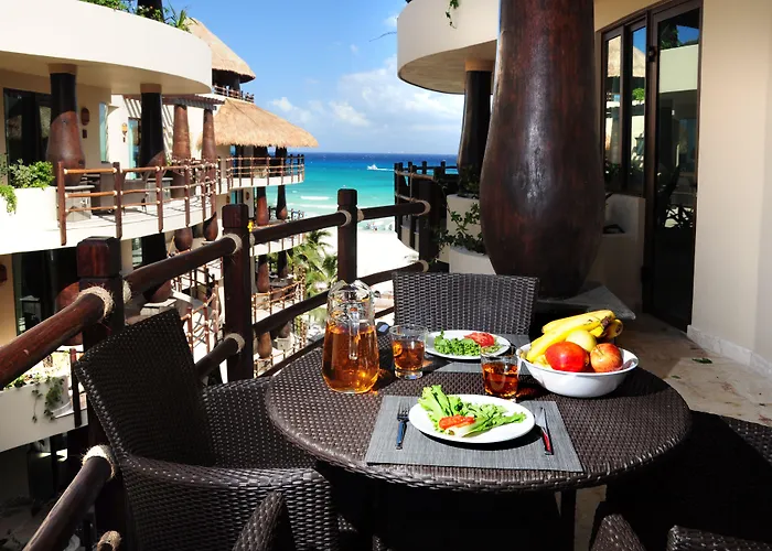 Hotel El Taj Oceanfront And Beachside Playa del Carmen