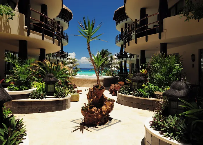 El Taj Oceanfront And Beachside 4*